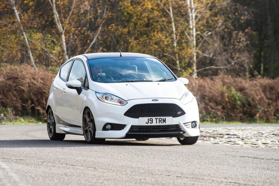  Ford Fiesta ST Mountune MR230 2016 года  (UK) (фото 2 из 7)